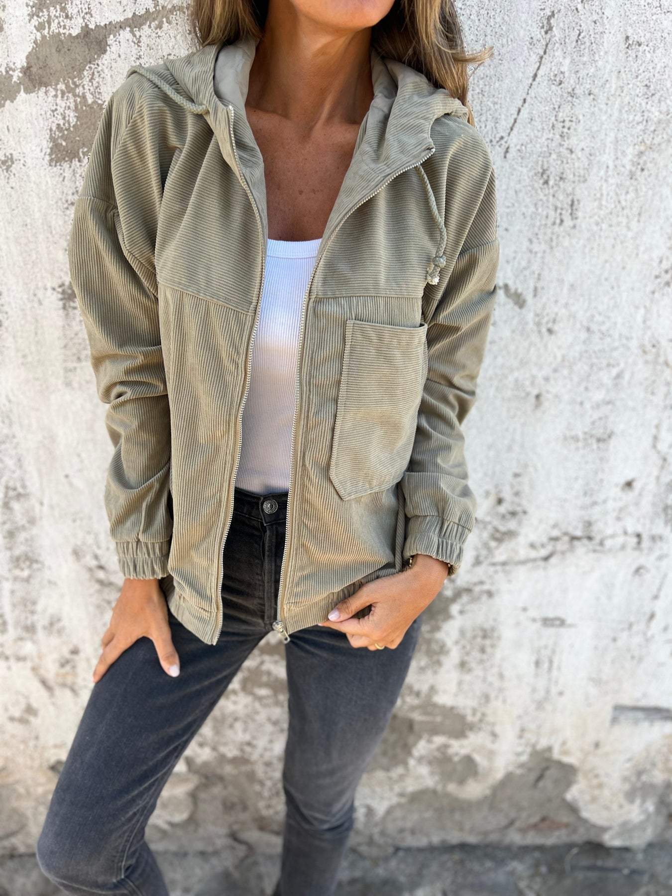 Ariellee – Lässige Jacke mit Kapuze und Zipper