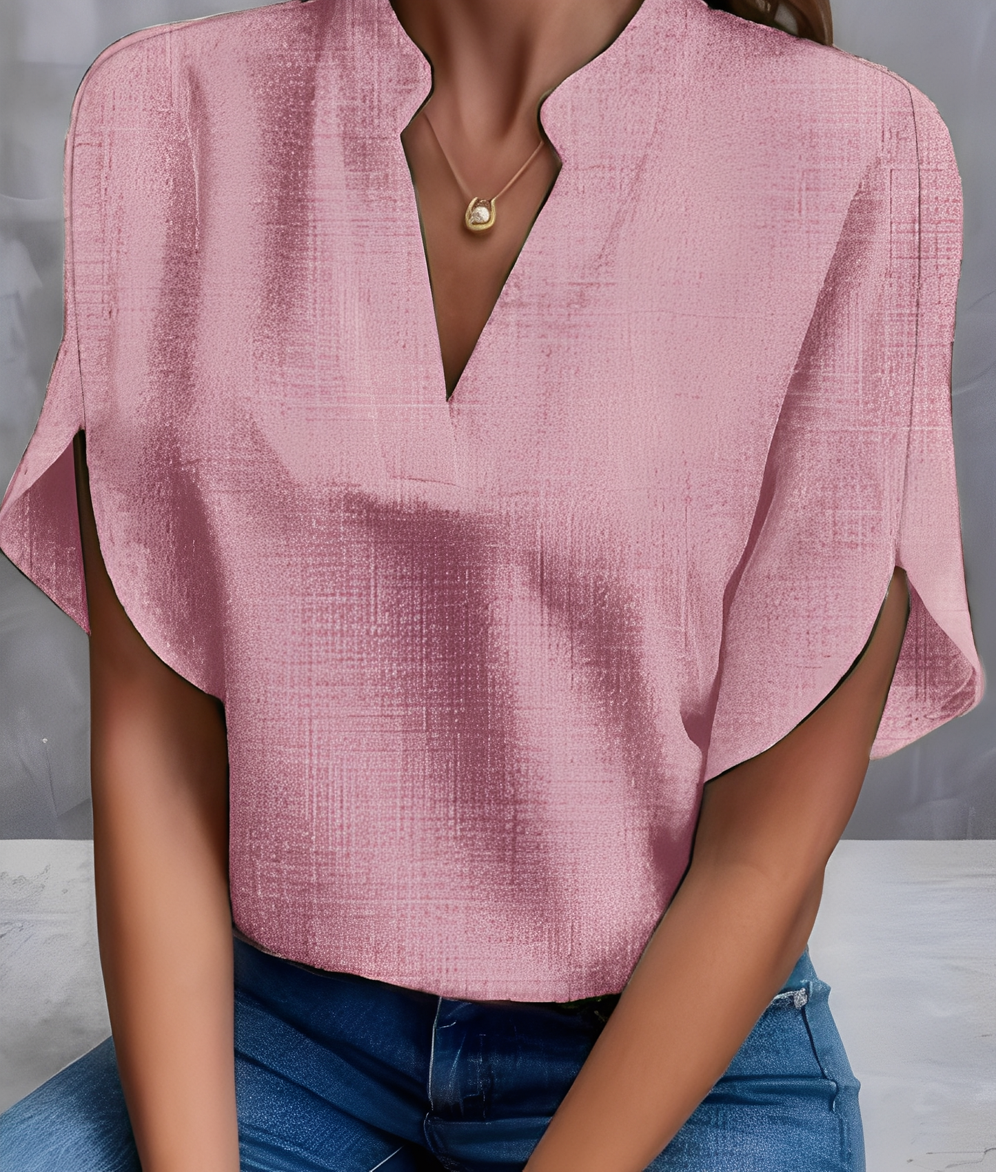 Chantelle - Einfache Damenbluse mit V-Ausschnitt