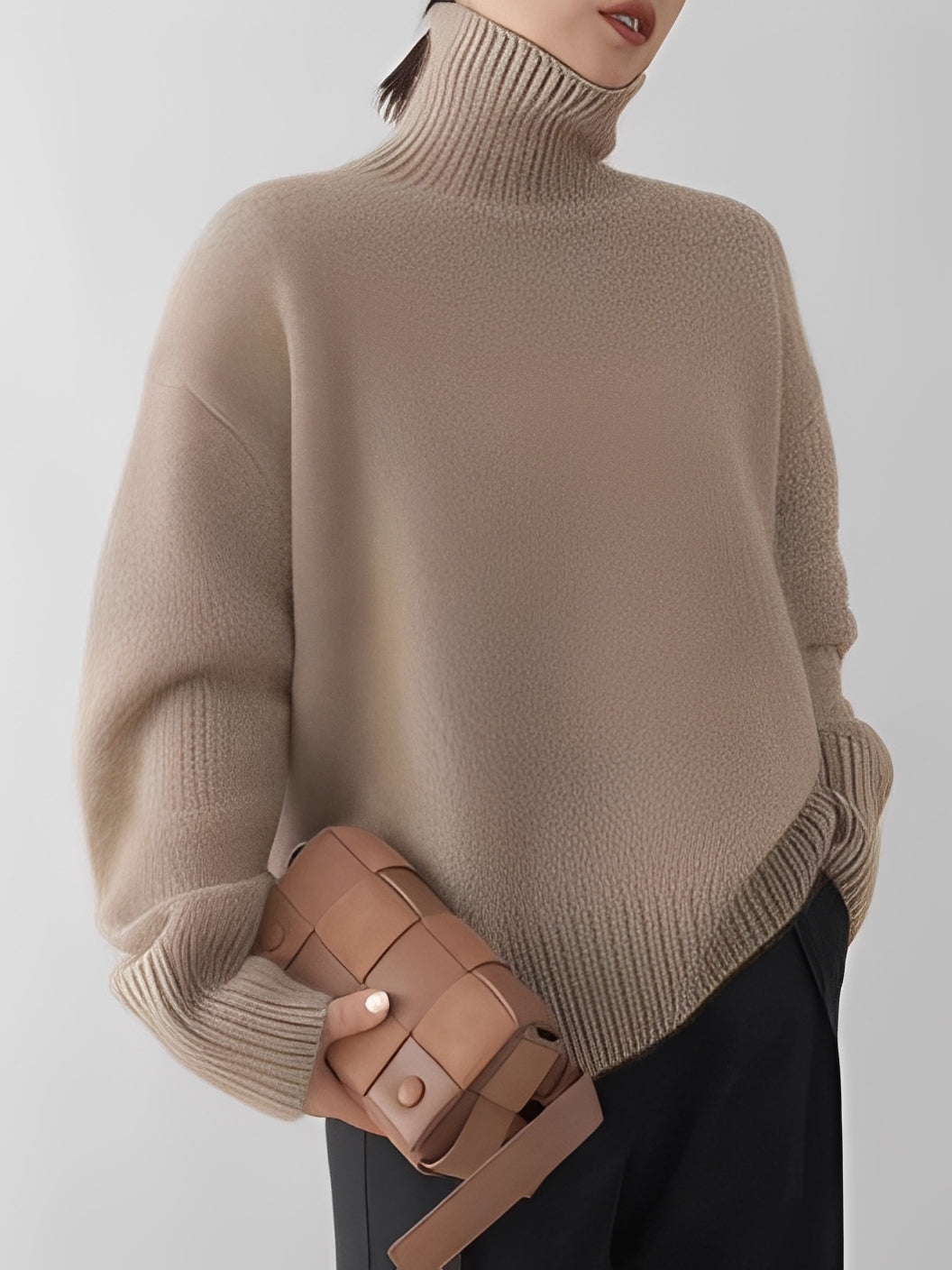Adrienne - Eleganter, locker geschnittener Kaschmir-Rollkragenpullover