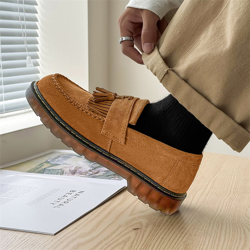 Milton - Herren-Wildleder-Slipper mit Quasten im zeitgemäßen Design