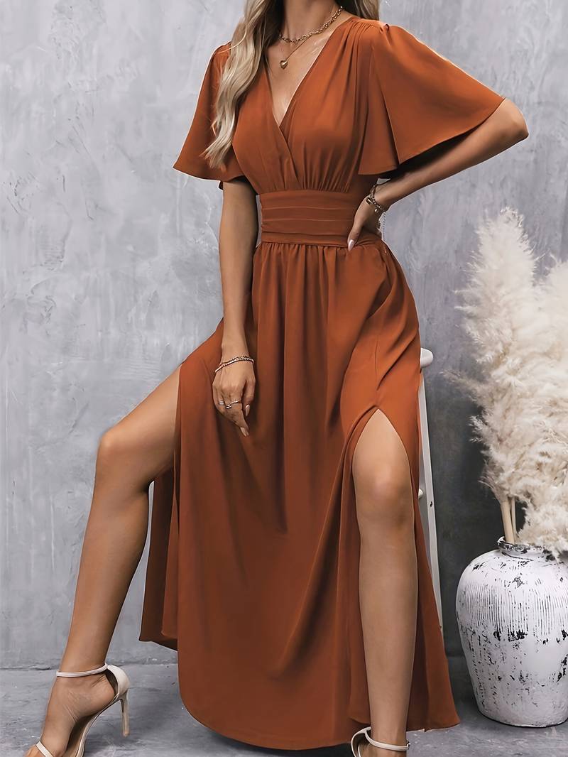 Juliette – Damenkleid mit Rüschenausschnitt und Falten-Taille
