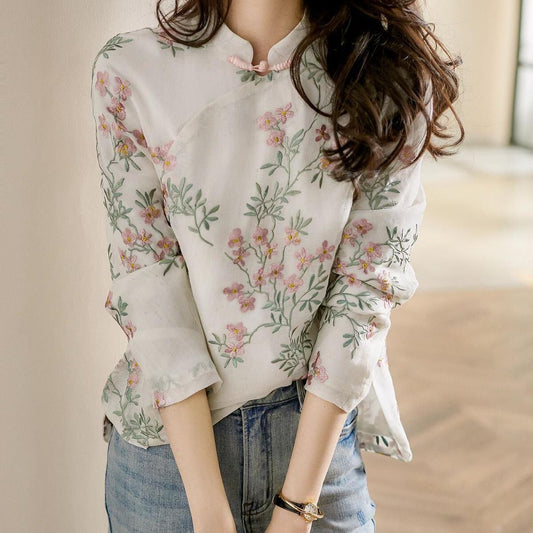 Charnette - Stylische Damenbluse aus besticktem Leinen