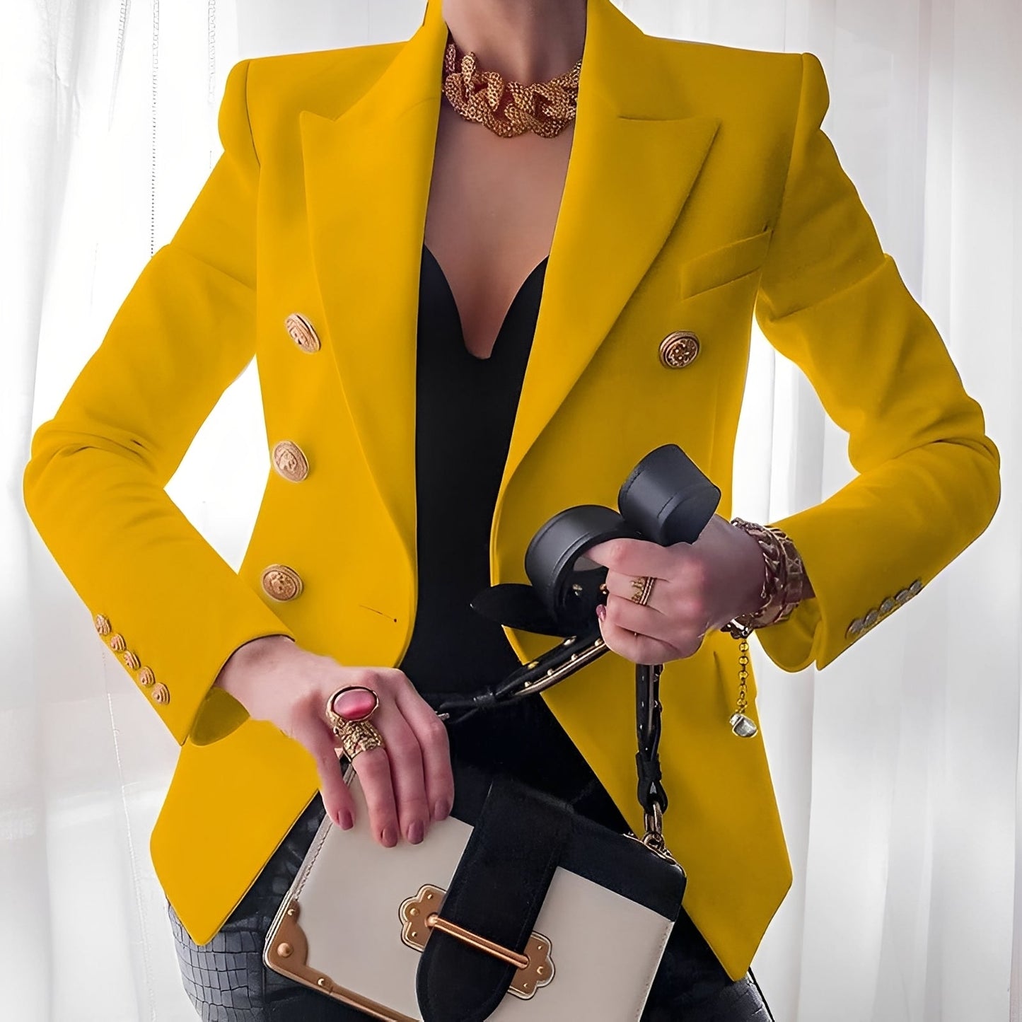 Raschelle - Klassischer Damenblazer mit Knöpfen