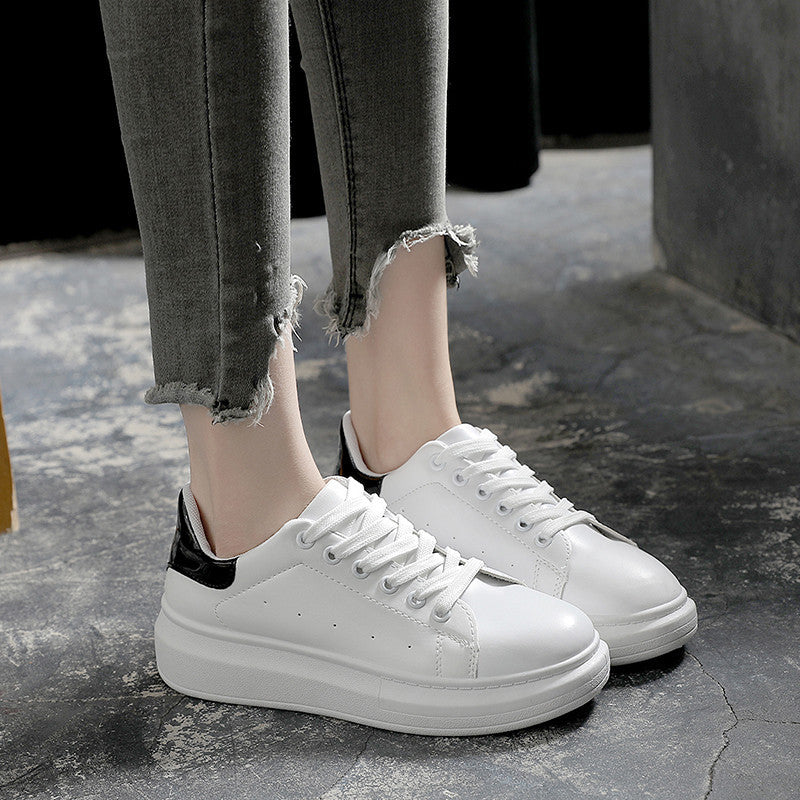 Madelina - Damensneaker mit dicker Sohle