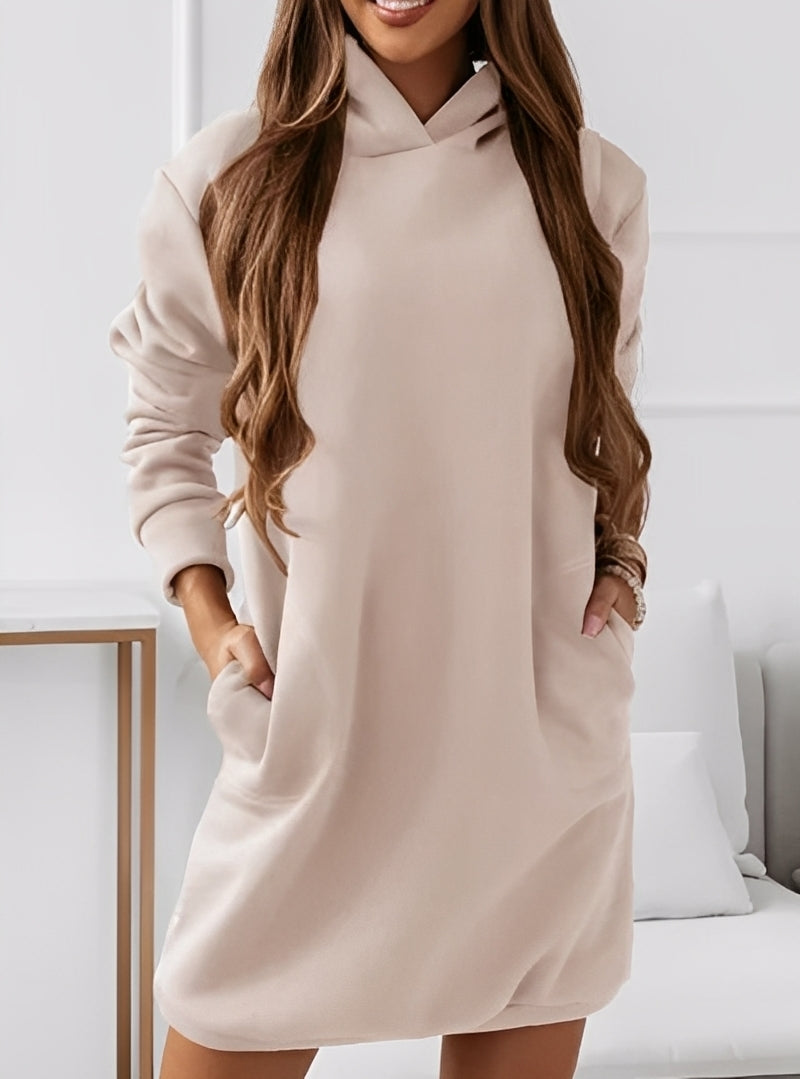 Michaela - Stilvolles, kurzes Damenkleid mit Kapuze