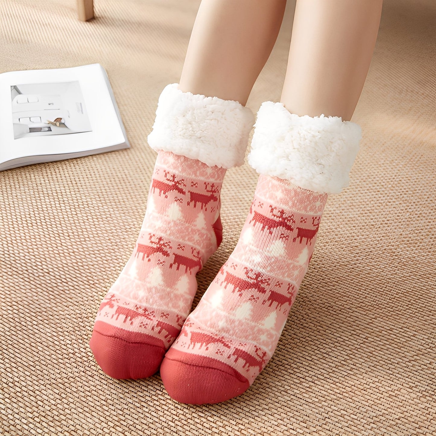 Clarice - Modische mittellange Weihnachtssocken für Damen