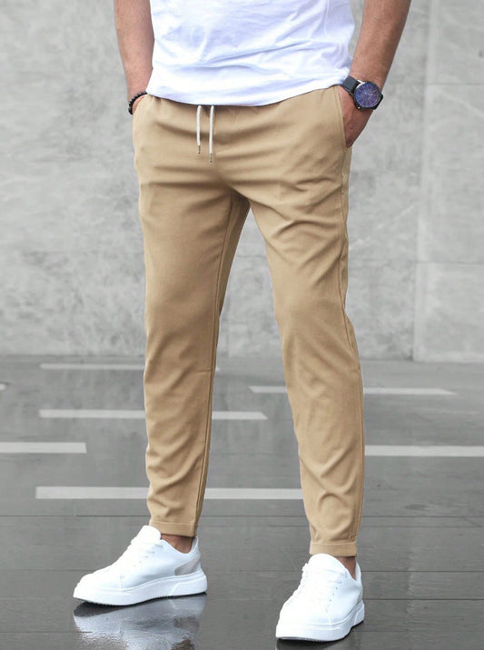 Allan - Bequeme Herrenhose aus Stretchmaterial mit Kordelzug, schlanker Schnitt
