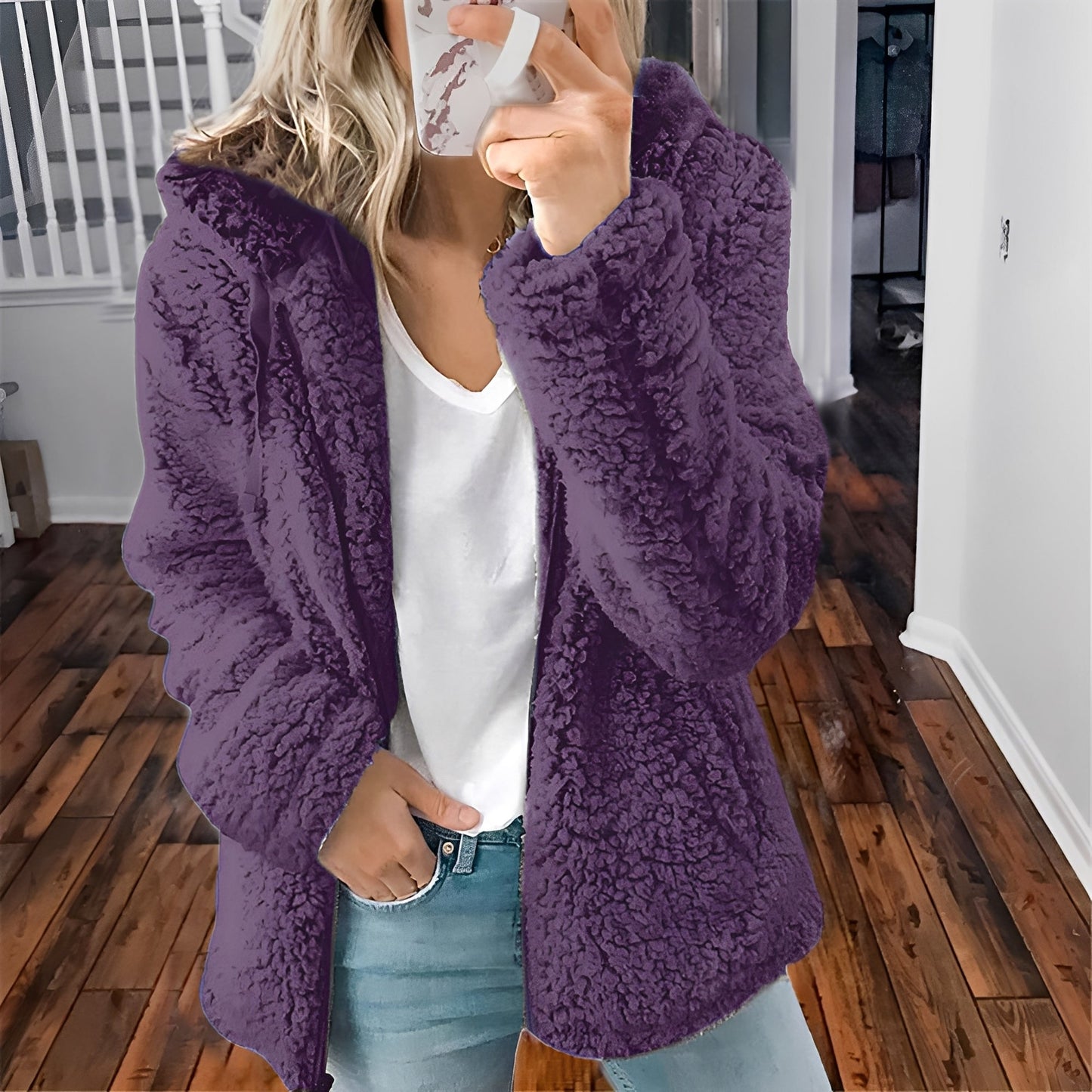 Blaire - Gemütliche Damenkapuzenjacke aus Teddyfell