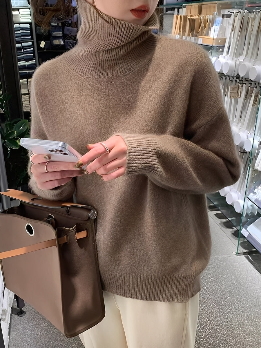 Adrienne - Eleganter, locker geschnittener Kaschmir-Rollkragenpullover
