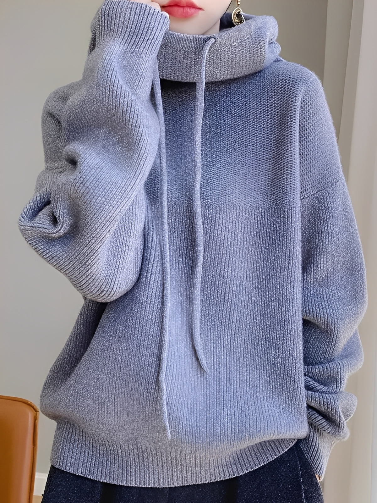 Roxane - Gemütlicher Damenpulli aus Wolle mit Kapuze