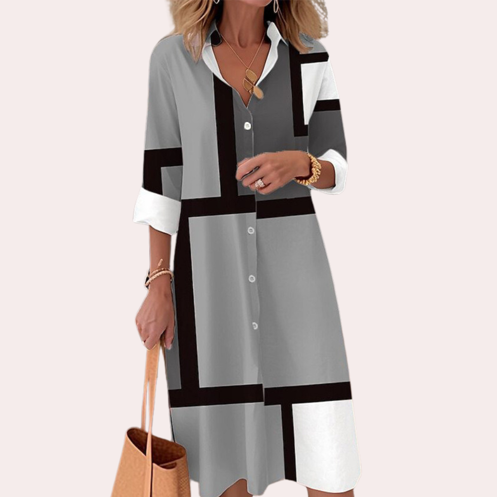 Svea – Kleid im Hemdschnitt mit 3/4-Ärmeln und geometrischem Design