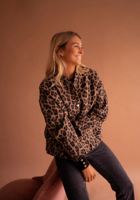 Lea – Bomberjacke mit Leopardenmuster