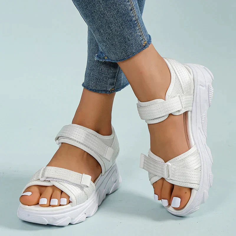 SoleAura – Sandalen der Eleganz in jedem Schritt