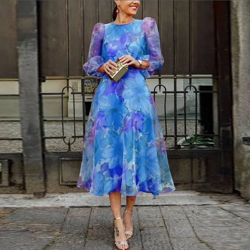 Aria – Elegantes Blumenkleid