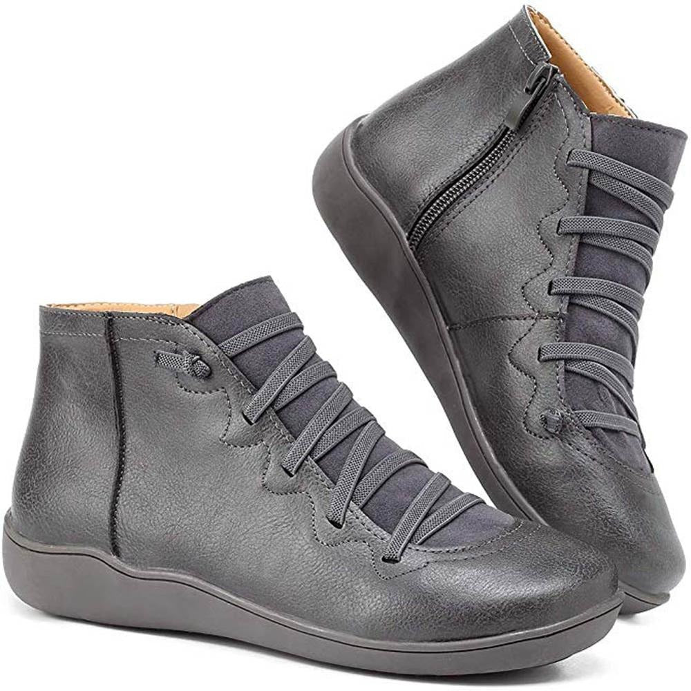 Afra – Traditionelle Schnürstiefel