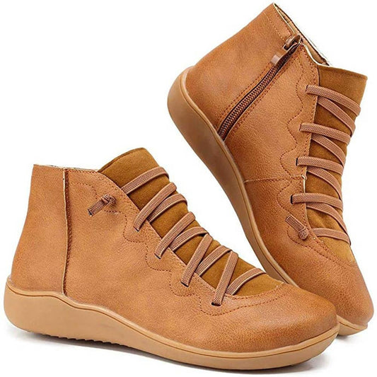 Afra – Traditionelle Schnürstiefel