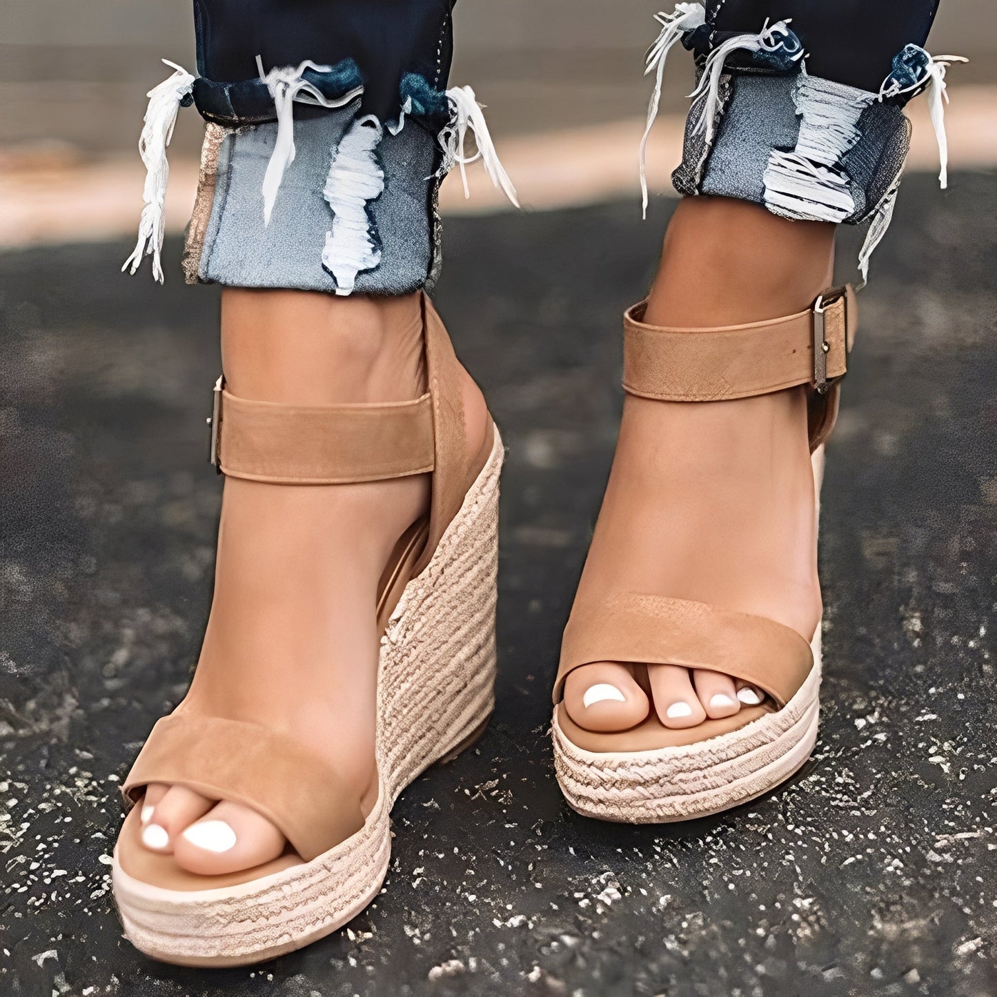 Annalee - Bequeme Damenkeilsandalen mit Riemen
