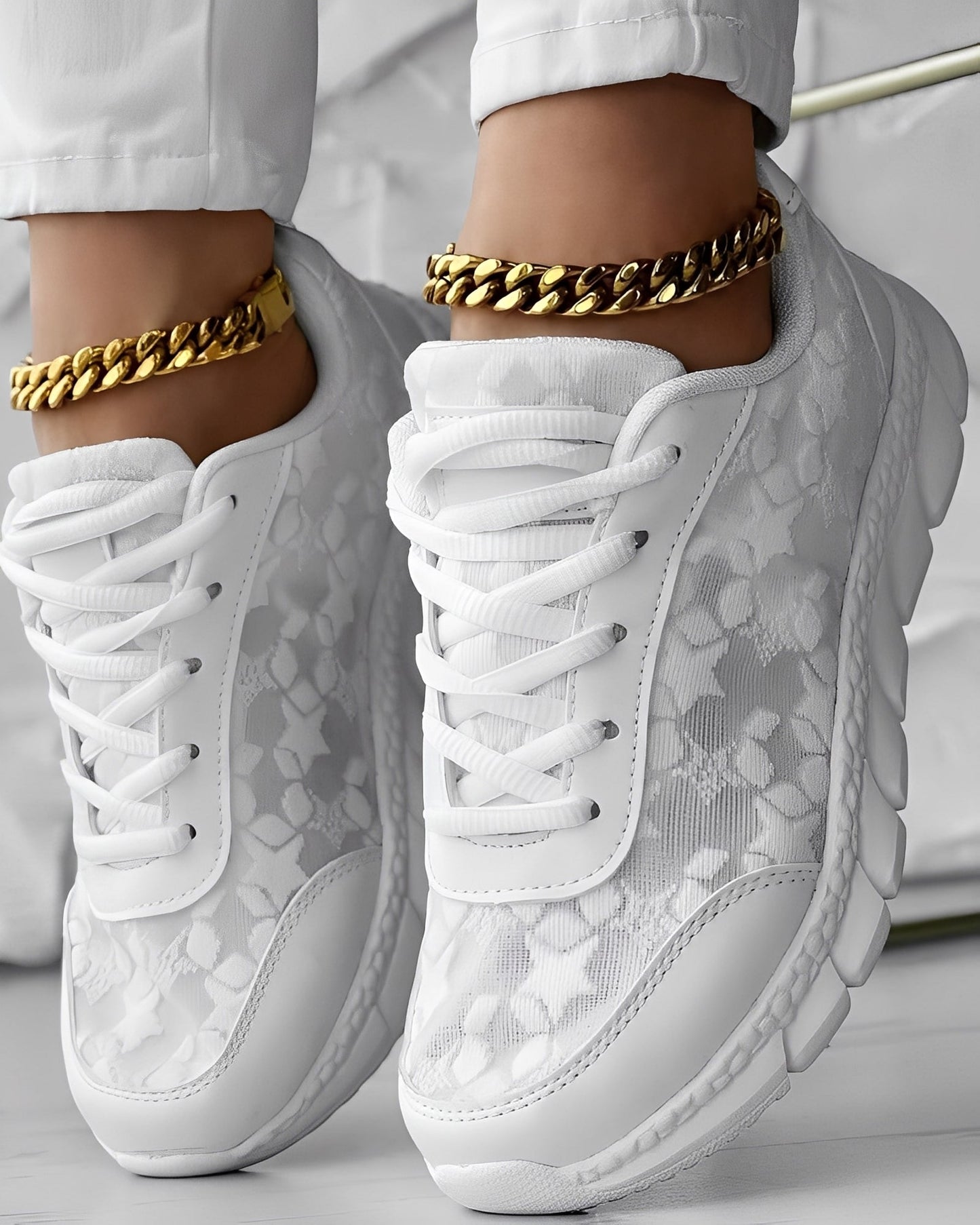 Elisabeth - Bequeme, luftige Damen-Sneakers mit Blumenmuster