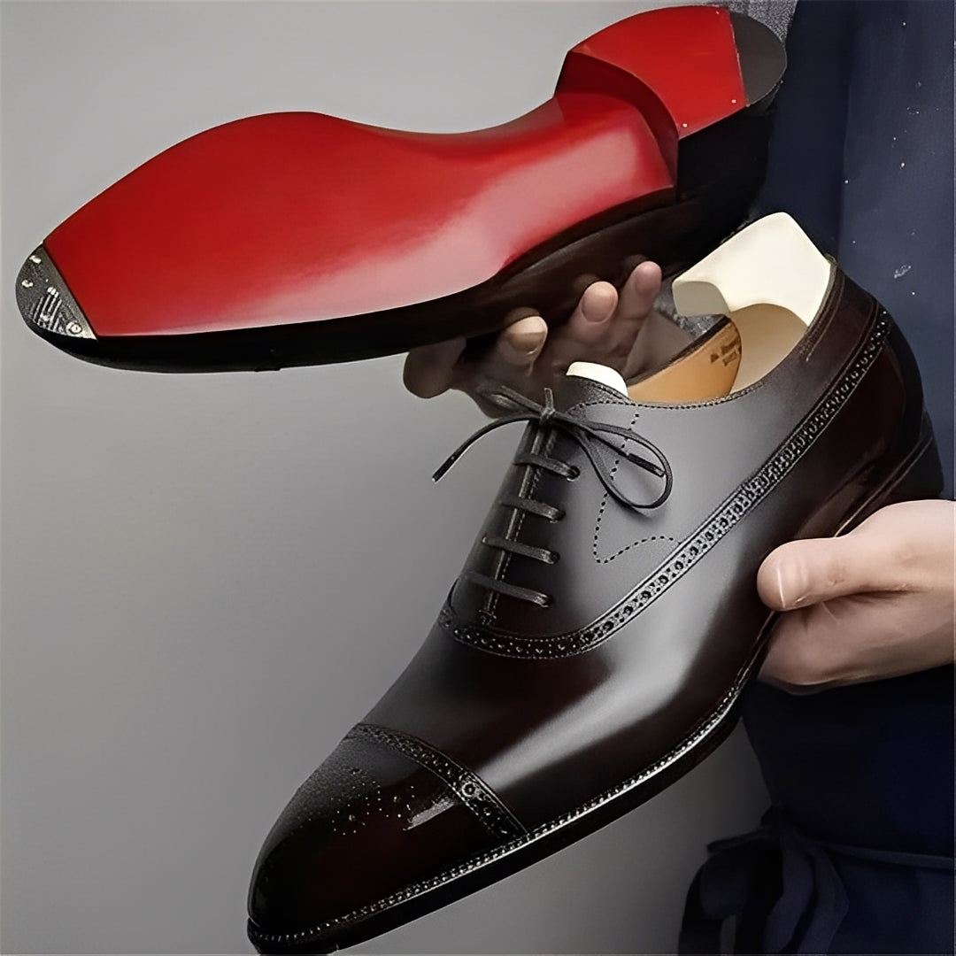 Fulton - Elegante formale Herrenschuhe aus Leder mit Brogue-Elementen