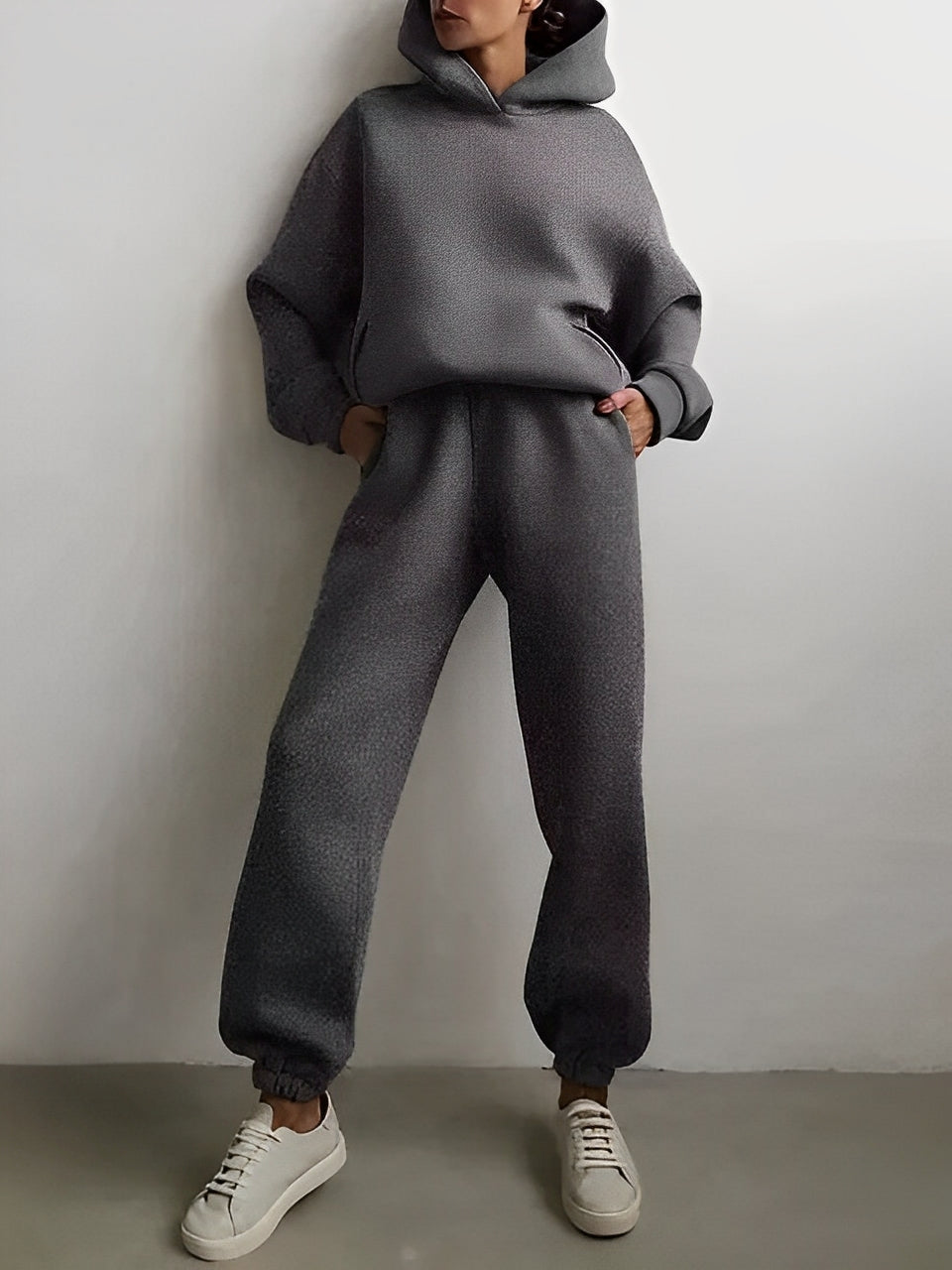 Nora – Damen Kapuzenpullover und Jogginghosen Set