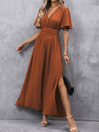 Juliette – Damenkleid mit Rüschenausschnitt und Falten-Taille