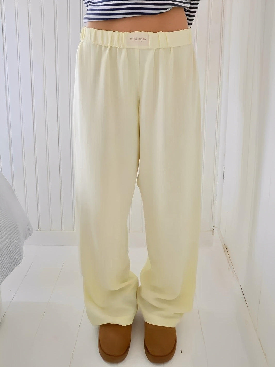 Malvina - Bequeme und einfache Freizeithose für Damen
