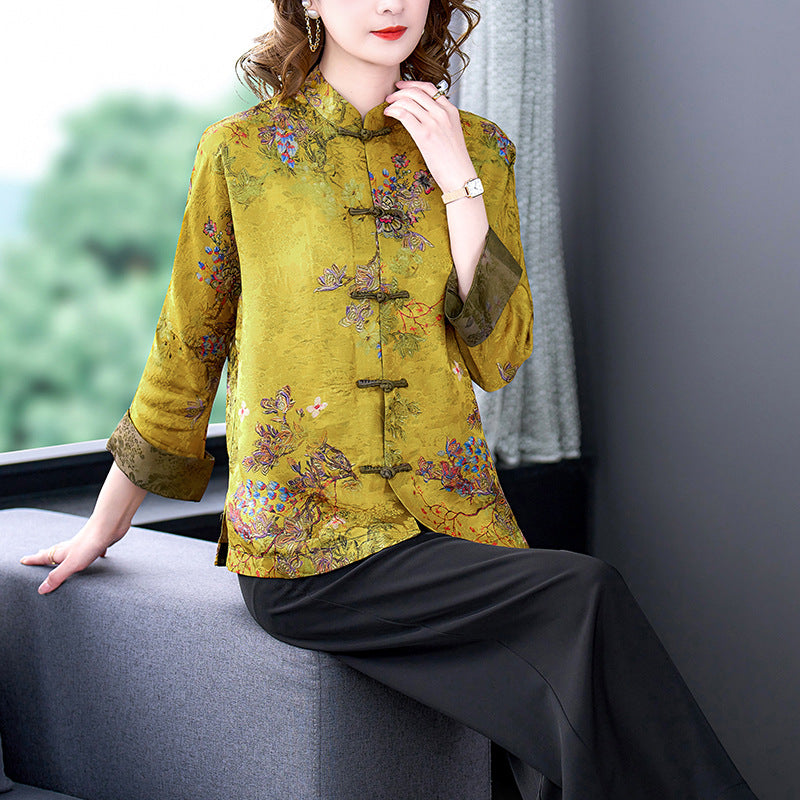 Moriah - Traditioneller Frauenmantel aus Seide mit Knöpfen