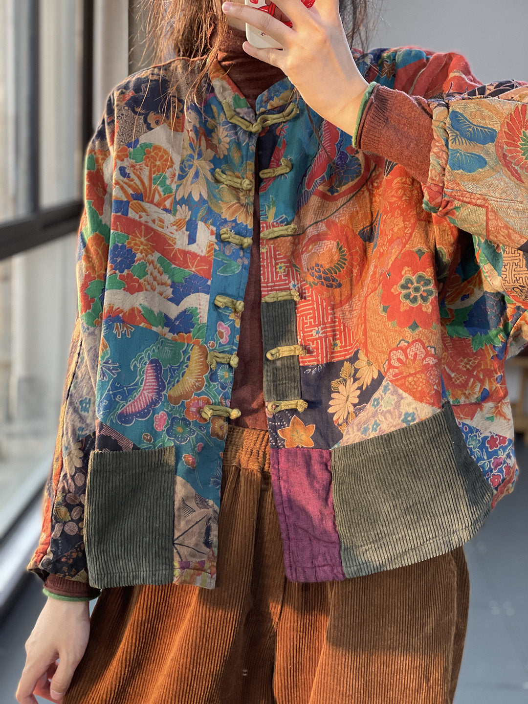 Charisse - Traditioneller Damenmantel mit ethnischem Muster und Taschen