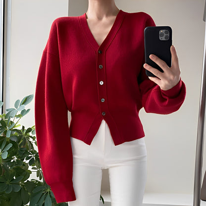 Carolyn - Klassische, leichte Damenstrickjacke