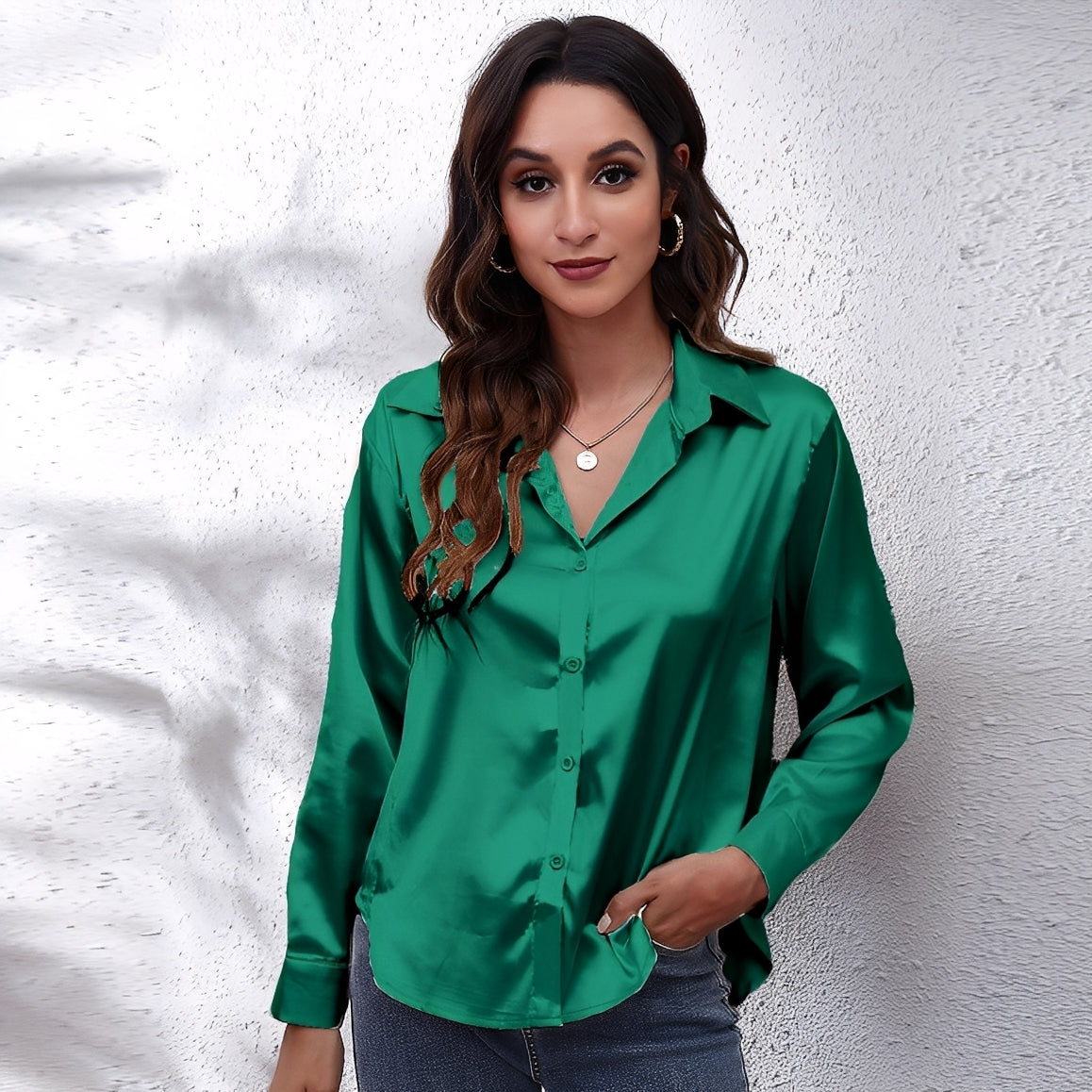Haylee - Luftige Damenbluse aus Seide mit langen Ärmeln