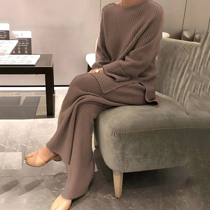 Carolina - Angenehmes und legeres Damen-Strickset