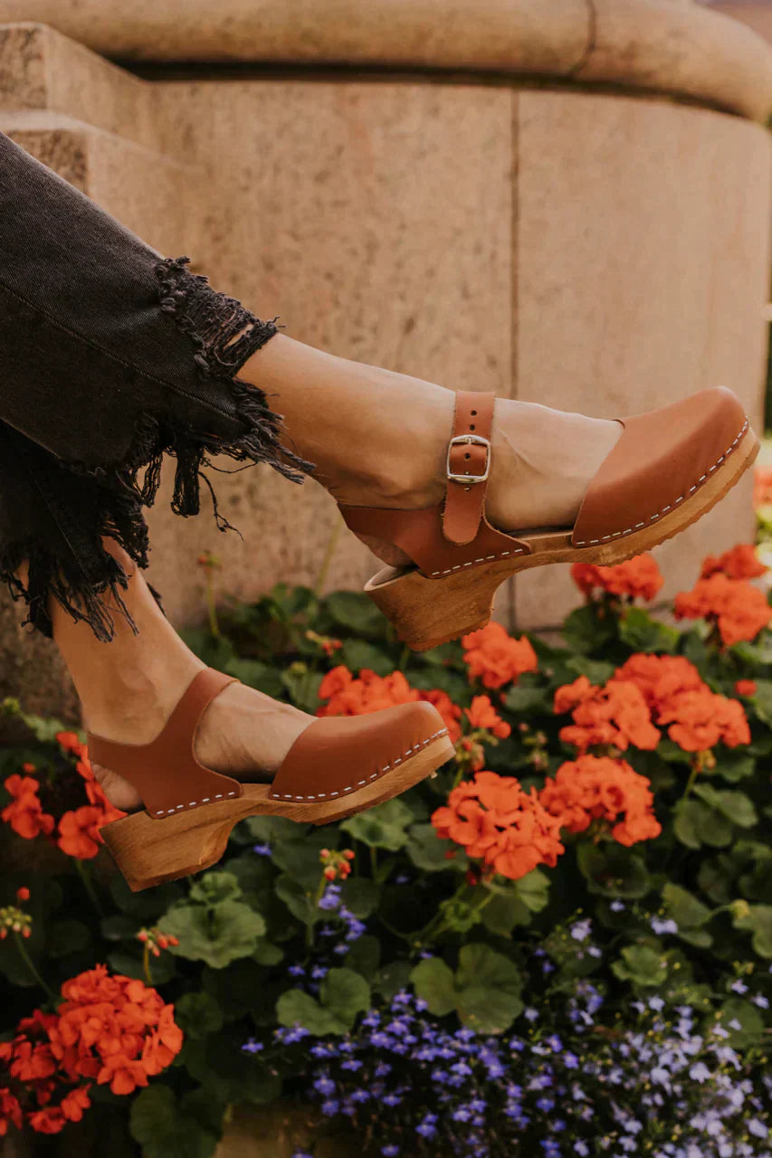 Amara – Clogs von Müheloser Eleganz