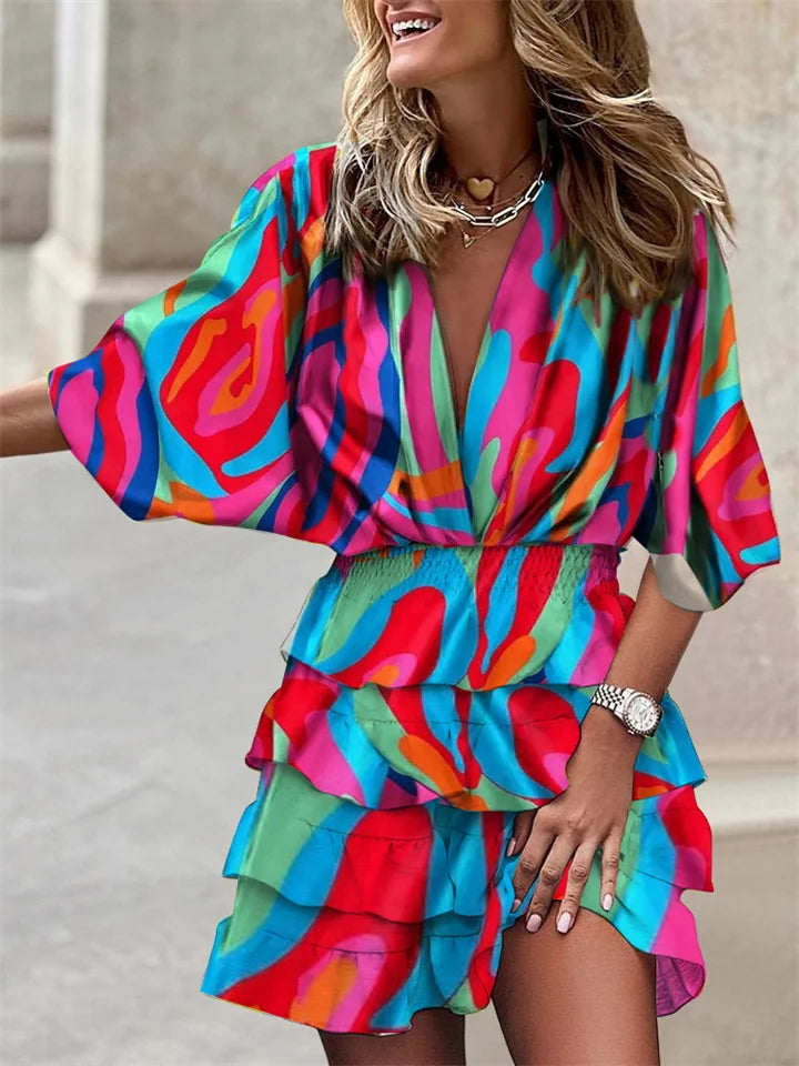 Liora – Florales Kleid mit V-Ausschnitt und Volants