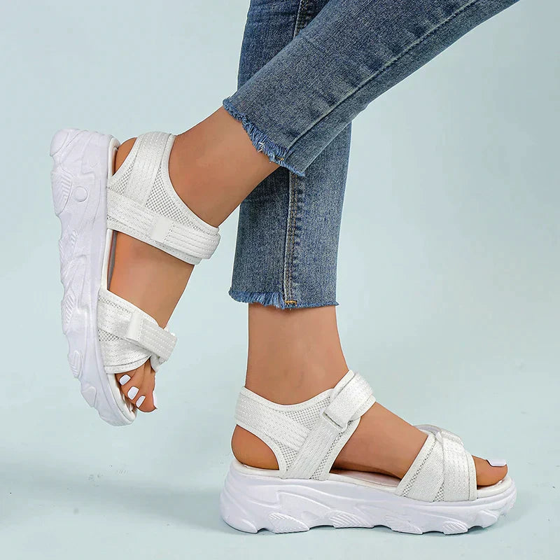 SoleAura – Sandalen der Eleganz in jedem Schritt