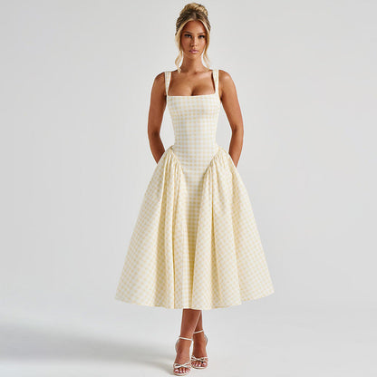 Elina – Kariertes Midikleid im Prinzessinnenstil
