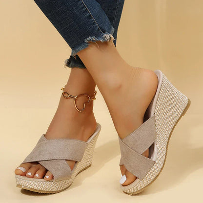 SoleLift – Elegante Keilsandalen für Jeden Tag