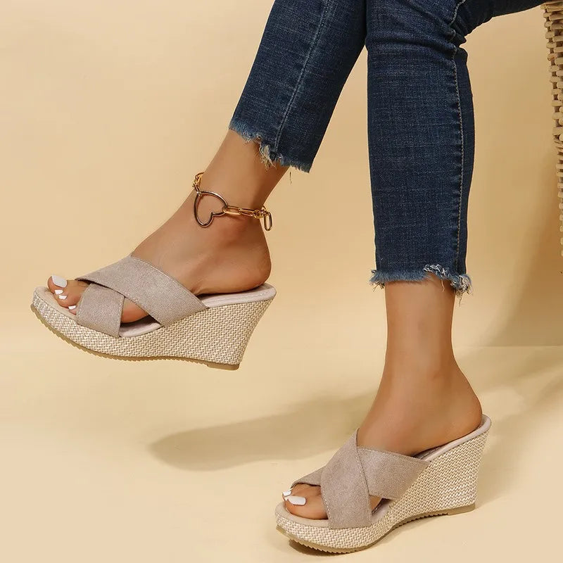 SoleLift – Elegante Keilsandalen für Jeden Tag