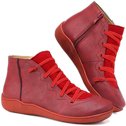 Afra – Traditionelle Schnürstiefel