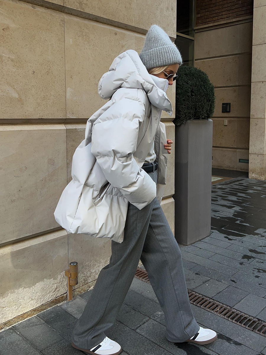 Natalia – Kuschelige Kapuzen-Daunenjacke