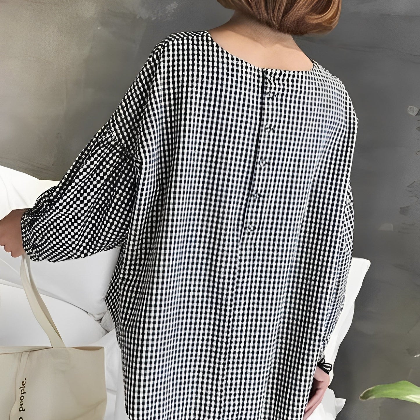 Tahlia - Weites Damenhemd mit Karos und schrägem Design