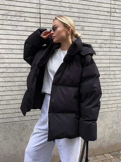Louisa - Kurze Jacke mit Kapuze und Futter